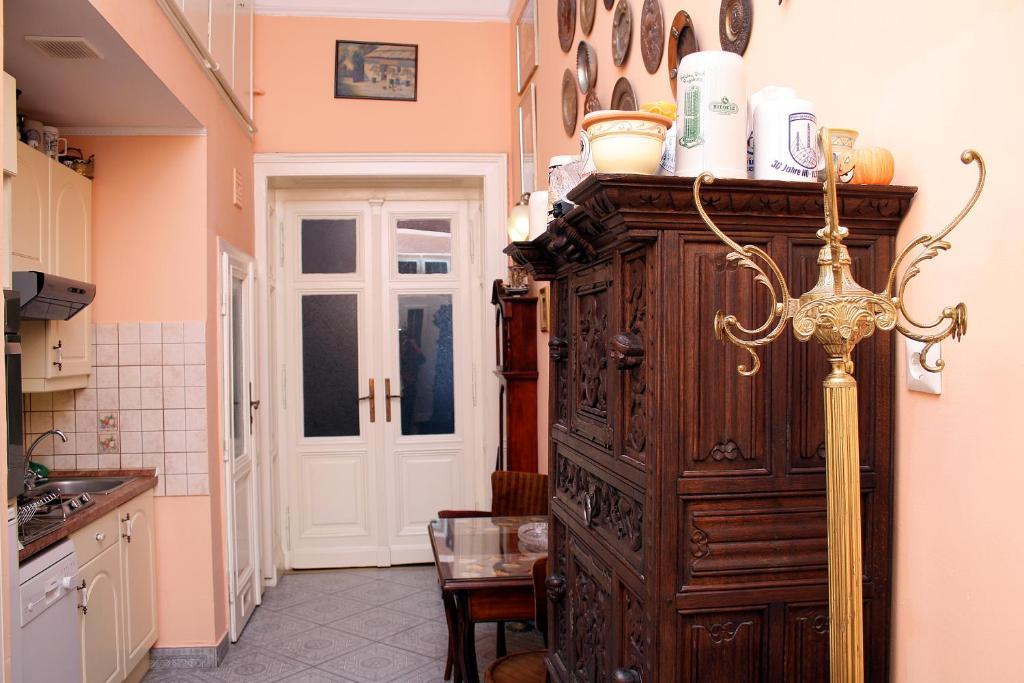 Budapest Tourist Apartments - József körút Extérieur photo