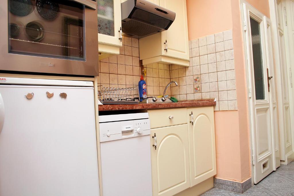 Budapest Tourist Apartments - József körút Chambre photo